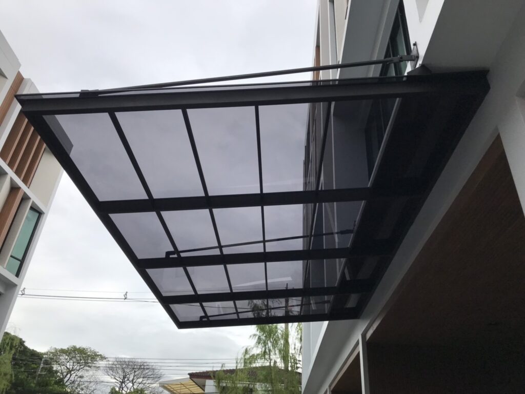 ตัวอย่างงานติดตั้งหลังคา ShinkoLite N828 Modern Grey